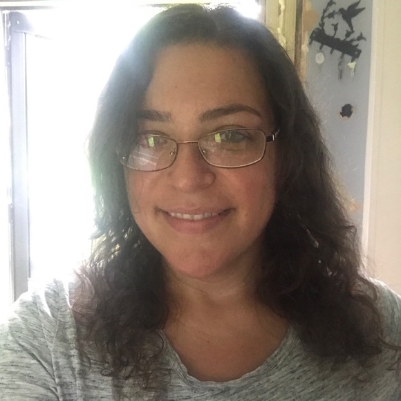 Meet your Posher, Samara - Picture 2 of 3